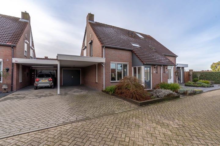 View photo 1 of Vicarieweg 68