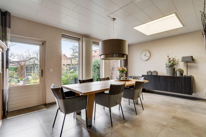 Foto 13 van Bernhardstraat 35