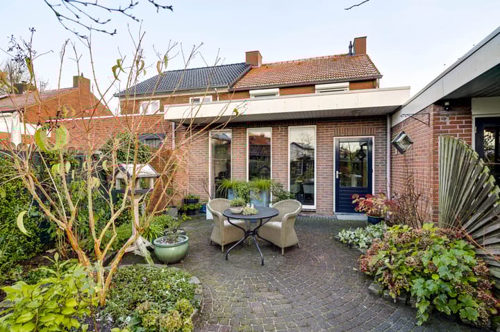 Foto 34 van Bernhardstraat 35