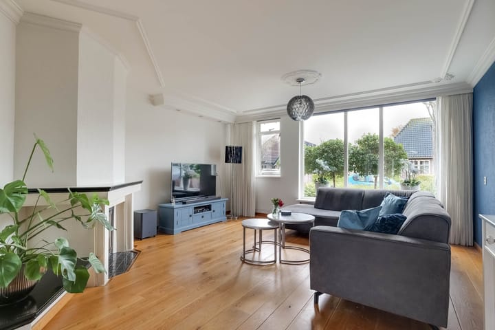 Photo 10 of Kamille 11