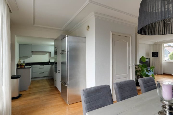 Photo 19 of Kamille 11