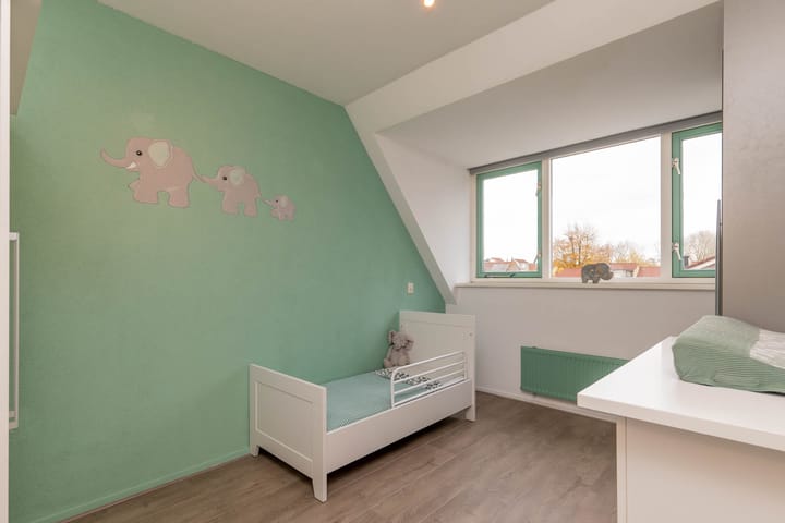 Photo 31 of Kamille 11