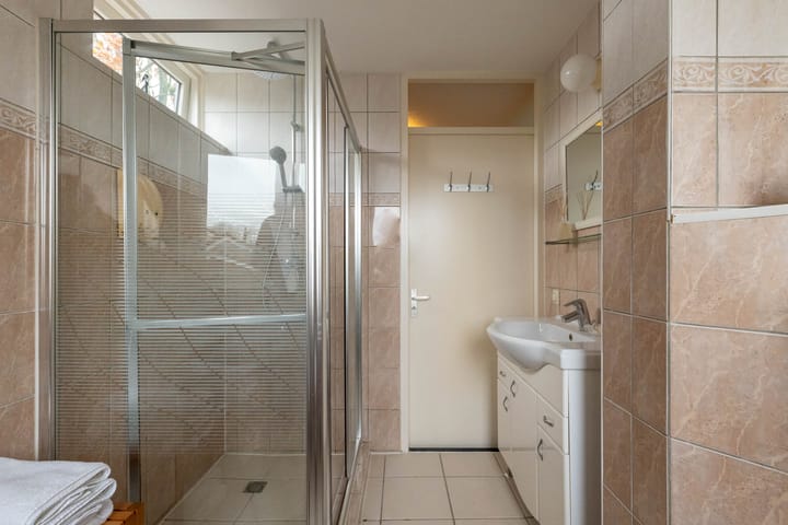 Photo 36 of Kamille 11