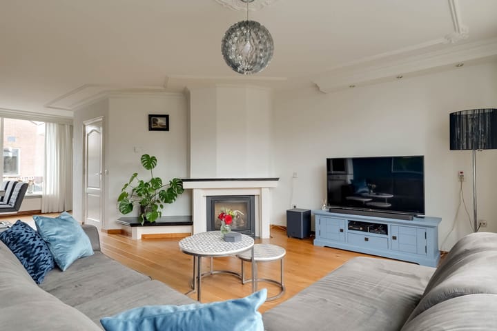 Photo 13 of Kamille 11