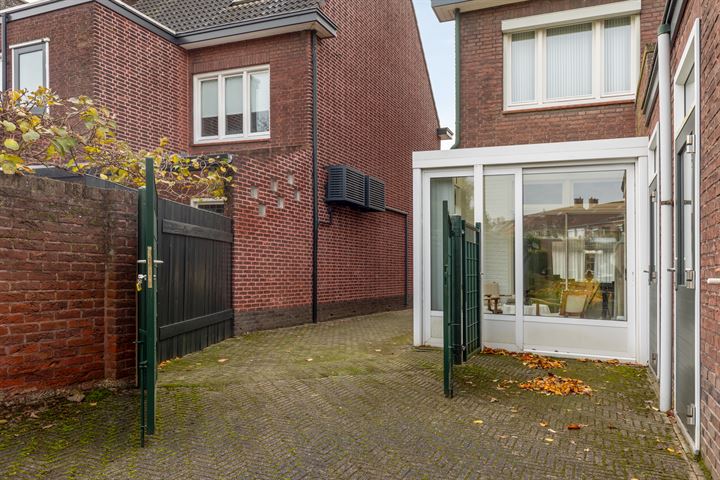 Bekijk foto 32 van Norbertijnenstraat 44