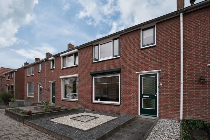 Foto 2 van Burg Vogelaarstraat 21