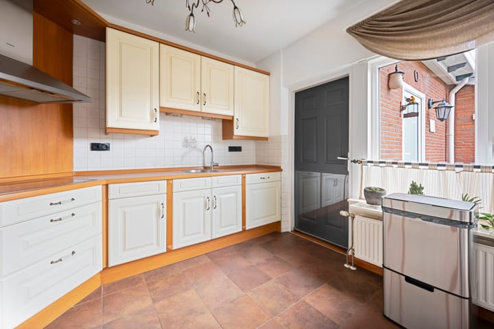 Foto 20 van Dordseweg 82