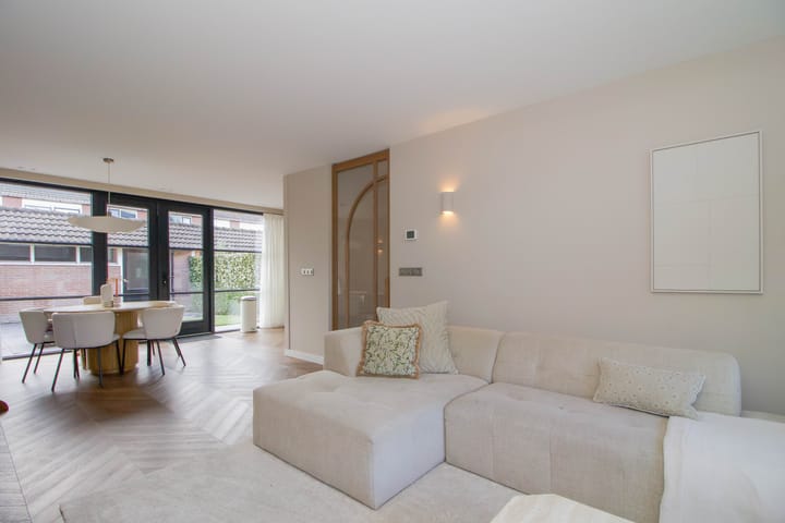 Photo 7 of Koenraadstraat 36