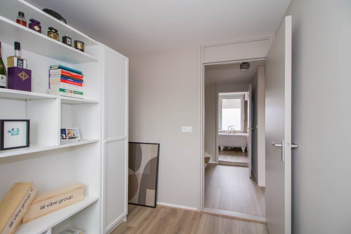 Photo 20 of Koenraadstraat 36