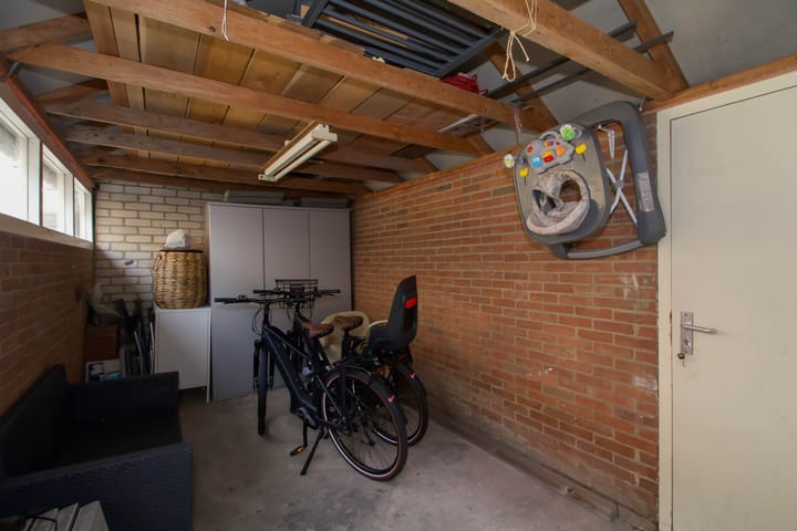 Photo 33 of Koenraadstraat 36