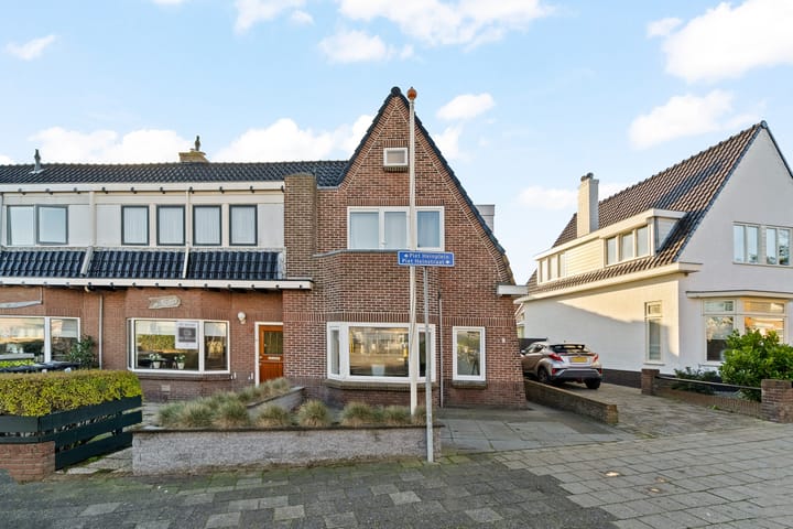 Foto 2 van Piet Heinplein 9