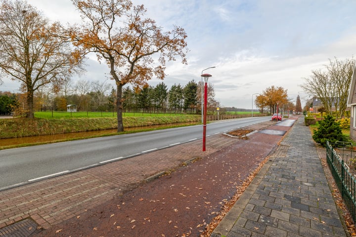 Bekijk foto 40 van Unikenstraat 11