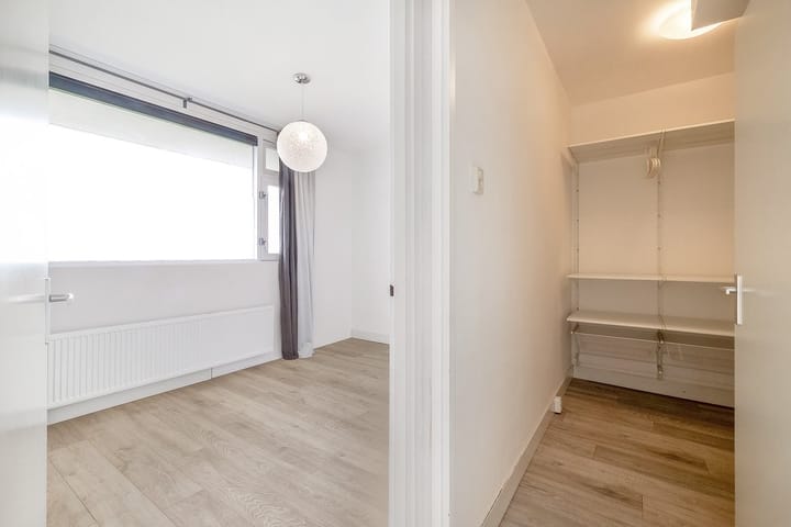 Foto 20 van Kleiburg 826