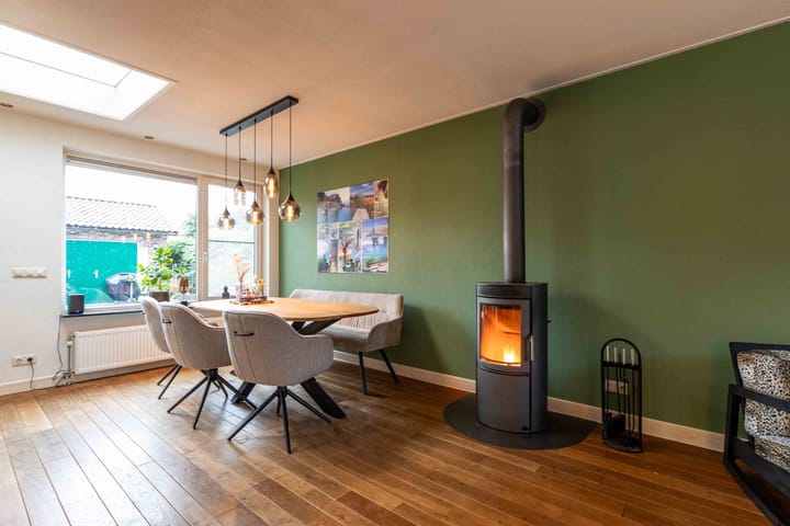 Foto 2 van Velveweg 26