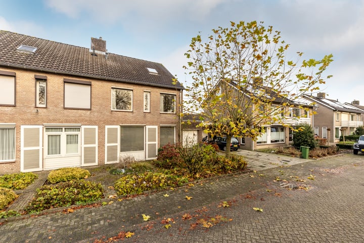 View photo 40 of Sint Jorisstraat 26