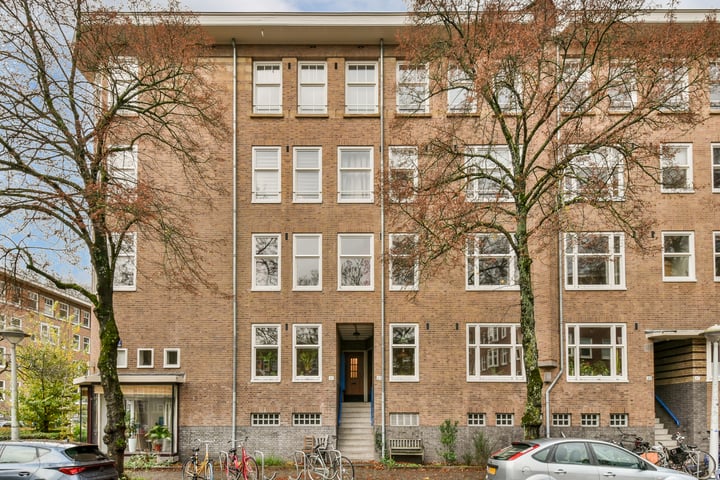 Bekijk foto 1 van Geuzenstraat 61-1