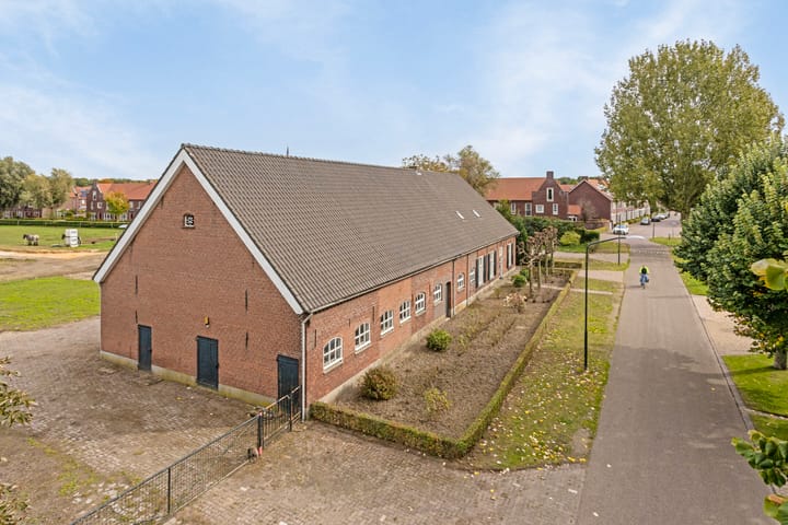 Foto 32 van Dorshout 1