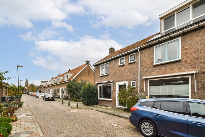 Bekijk foto 20 van Zuster Bloemstraat 19