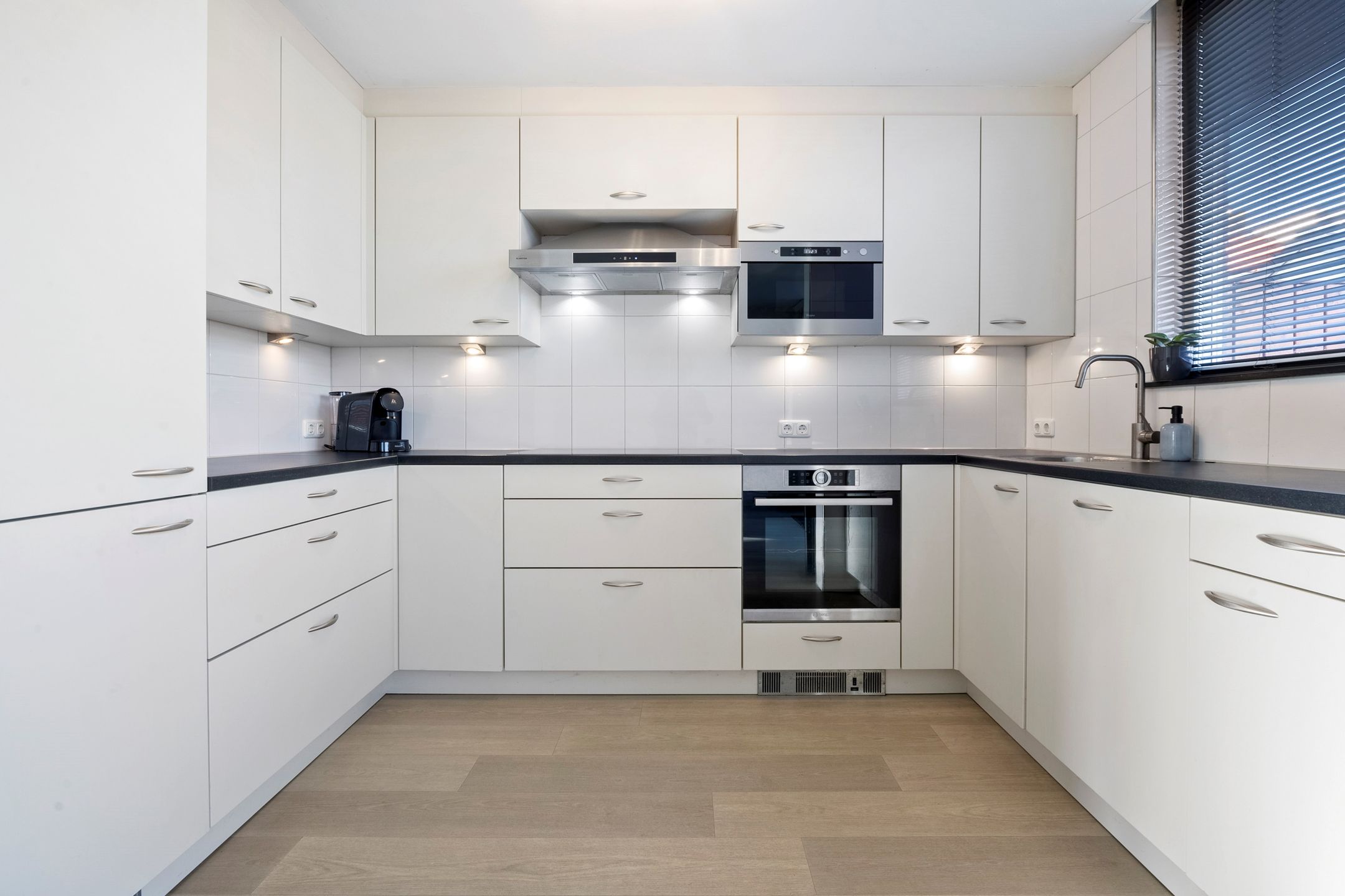 Foto 15 van Landmetersweg 189