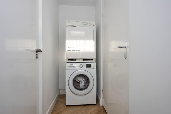 Photo 13 of Trompstraat 12