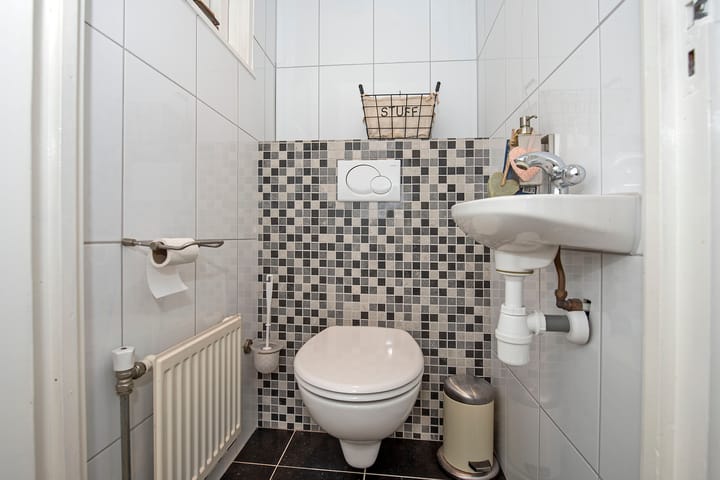 Photo 14 of Trompstraat 12