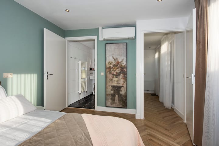 Photo 16 of Trompstraat 12