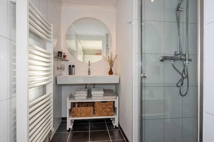 Photo 17 of Trompstraat 12