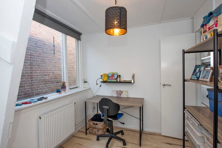 Photo 24 of Trompstraat 12