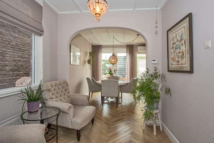 Photo 4 of Trompstraat 12