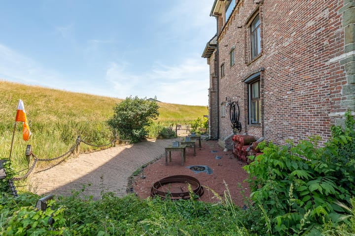 Foto 10 van Walsoordensestraat 4