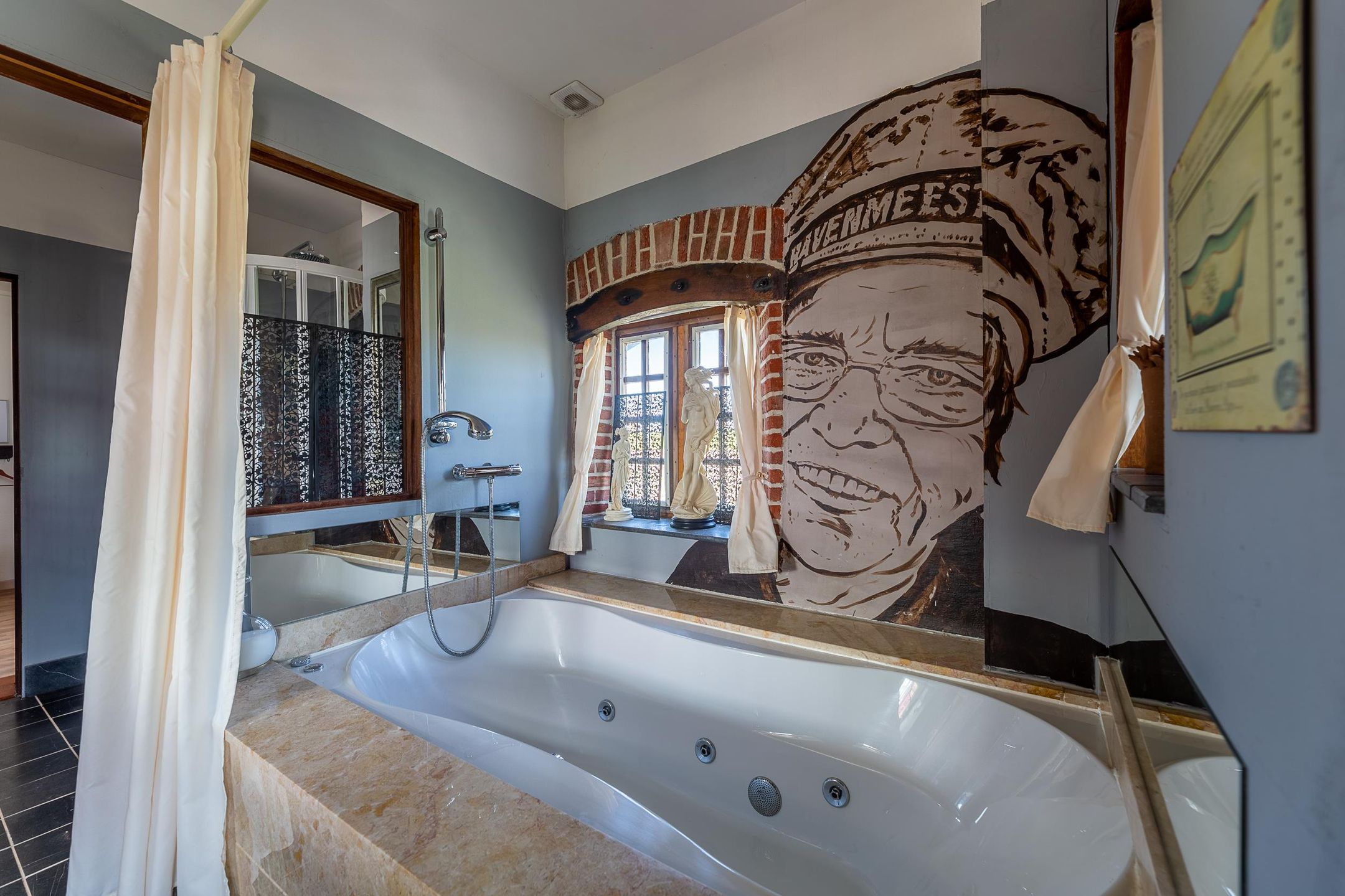 Photo 27 of Walsoordensestraat 4