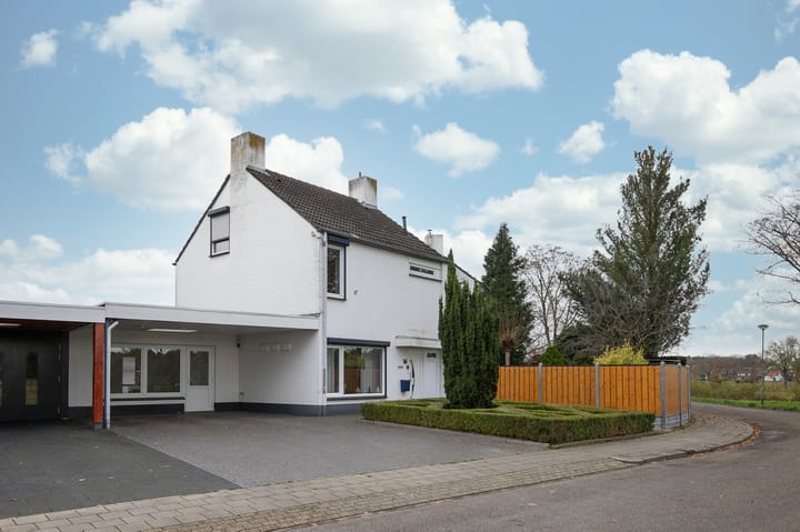 Foto 1 van Kerktiend 16