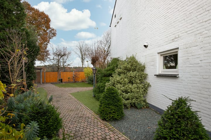 Foto 28 van Kerktiend 16