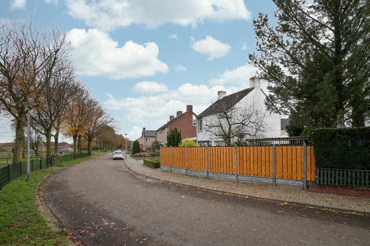 Foto 30 van Kerktiend 16