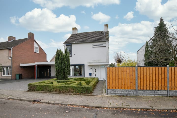 Foto 32 van Kerktiend 16