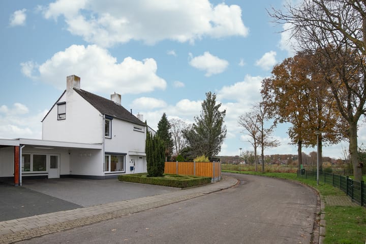 Foto 33 van Kerktiend 16