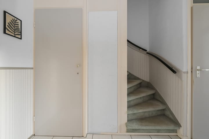 Photo 4 of Benesserlaan 330