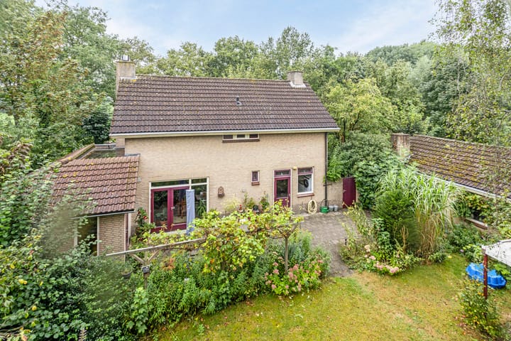 Foto 1 van Lariestraat 36-A