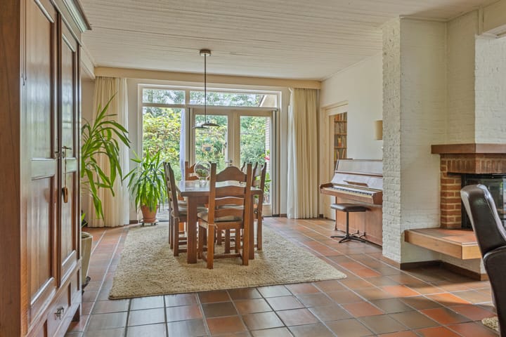 Foto 14 van Lariestraat 36-A