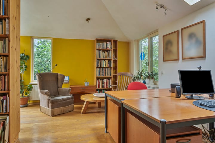 Foto 17 van Lariestraat 36-A