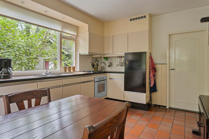 Foto 21 van Lariestraat 36-A