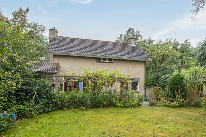 Foto 34 van Lariestraat 36-A