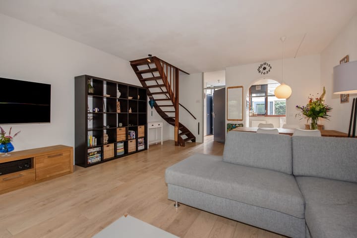 Foto 20 van Bizetstraat 24