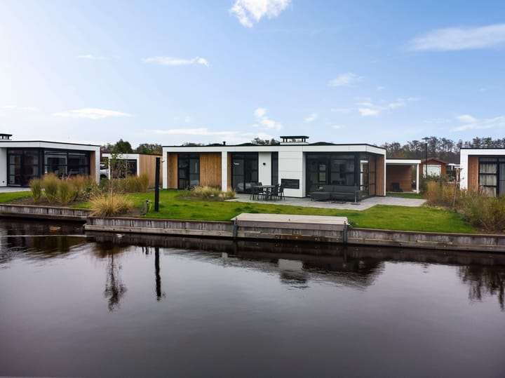 Foto 2 van Nieuw-Loosdrechtsedijk 215-CH020