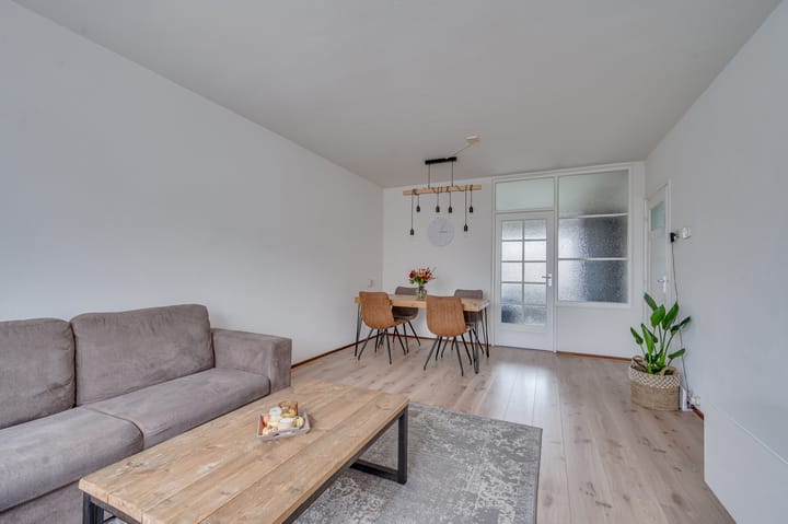 Foto 12 van Staringstraat 28