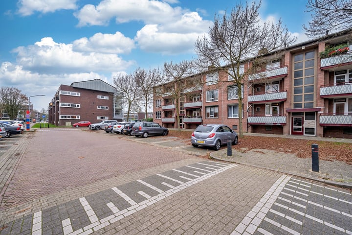 Bekijk foto 46 van Staringstraat 28