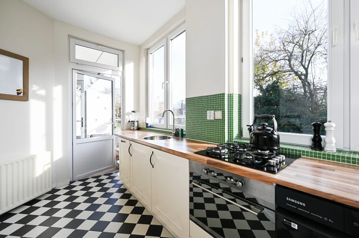 Foto 13 van van Naeltwijckstraat 22