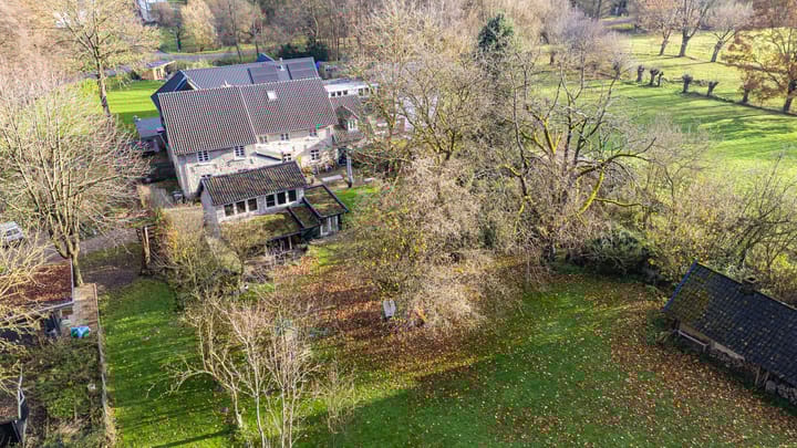 Foto 40 van Broek 19