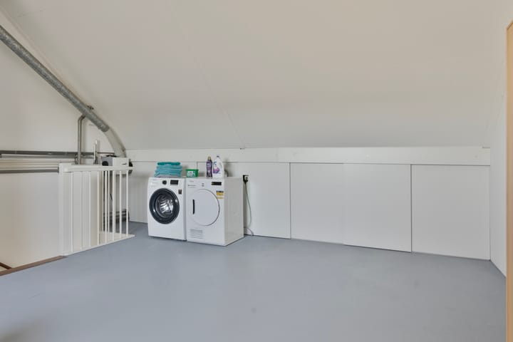 Photo 27 of Korenland 32