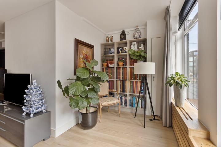 Foto 9 van Albert Cuypstraat 59-1